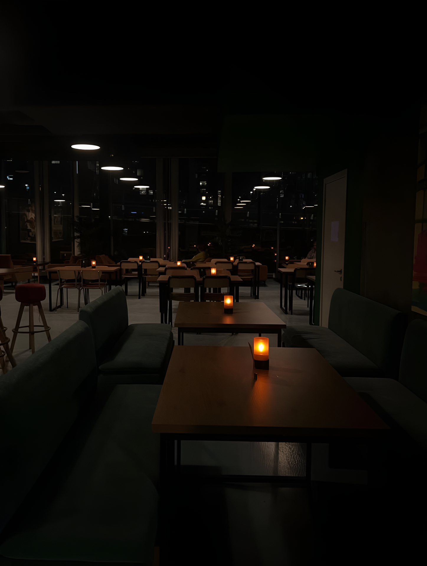 Mastermind bar interiør